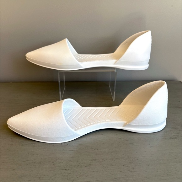 Native Audrey Shell White D-Orsays Women 9 Pointed Toe Flats Shoes Business - Picture 10 of 14